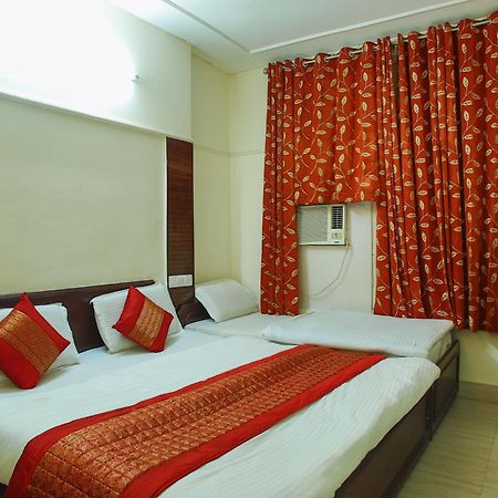 Hotel Raghunath Jammu Extérieur photo