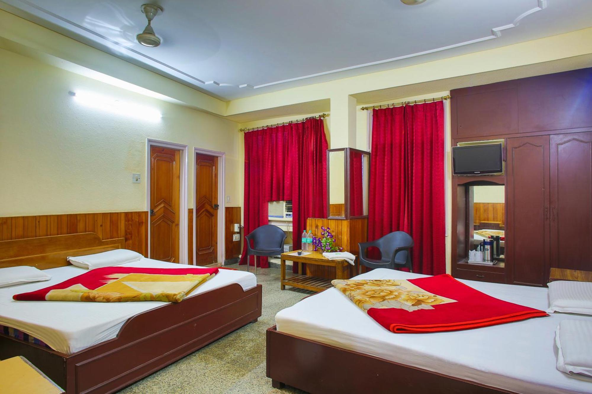 Hotel Raghunath Jammu Extérieur photo