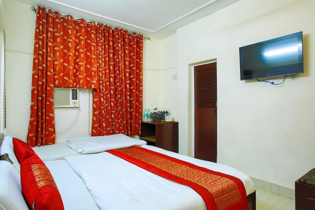 Hotel Raghunath Jammu Extérieur photo